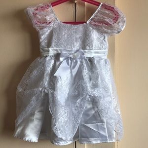 Cute white dress.NWOT